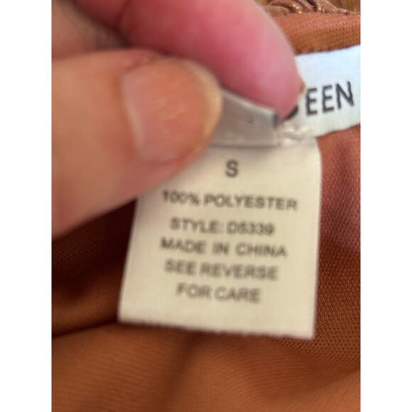 See & Be Seen pleated maxidress, glamorous, statement dress, wedding guest - Picture 6 of 6